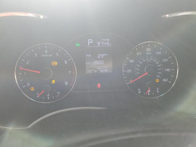 Photo 9 from auction – 2018 KIA FORTE LX with VIN 3KPFK4A76JE193898