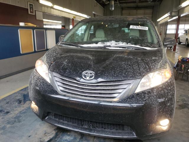 Photo 5 from auction – 2016 TOYOTA SIENNA XLE with VIN 5TDDK3DC3GS129455