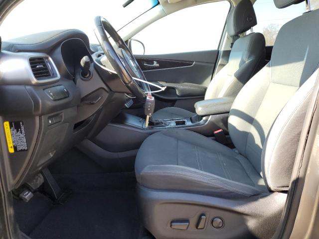 Photo 7 from auction – 2017 KIA SORENTO LX with VIN 5XYPGDA30HG192472