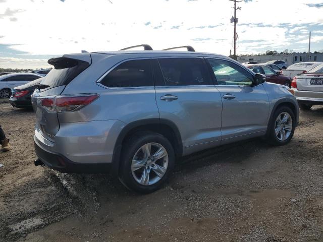 Photo 3 from auction – 2015 TOYOTA HIGHLANDER with VIN 5TDDKRFH1FS111112