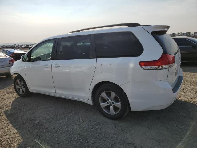 Photo 2 from auction – 2011 TOYOTA SIENNA LE with VIN 5TDKK3DC9BS032633