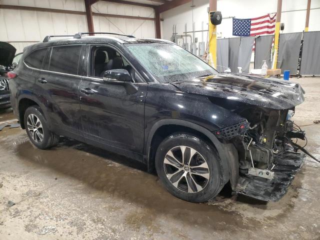 Photo 4 from auction – 2022 TOYOTA HIGHLANDER with VIN 5TDHZRBH9NS582300