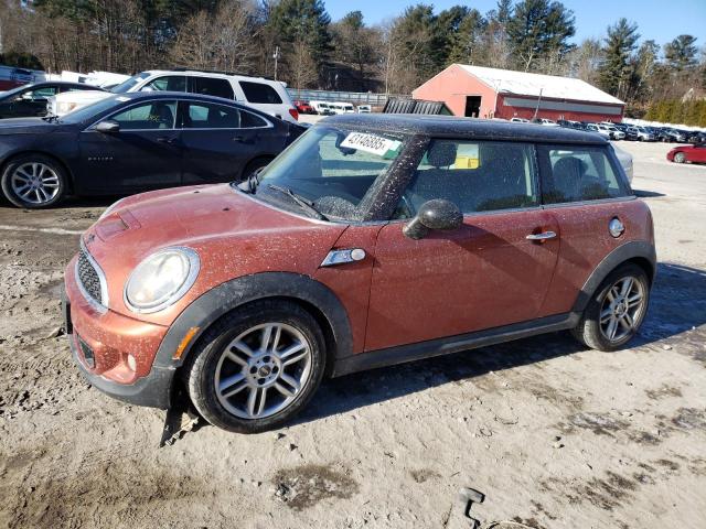 MINI COOPER S 2011 with VIN WMWSV3C54BTY10975 - Photo from auction