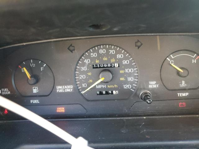 Photo 9 from auction – 1995 FORD ESCORT LX with VIN 3FASP13J5SR115460