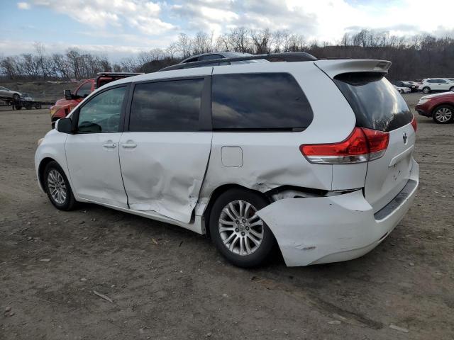 Photo 2 from auction – 2011 TOYOTA SIENNA XLE with VIN 5TDYK3DC4BS160319