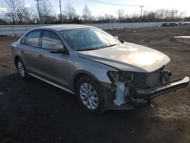 Photo 4 from auction – 2015 VOLKSWAGEN PASSAT S with VIN 1VWAT7A37FC056597