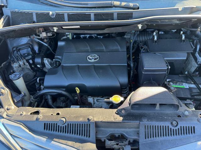 Photo 7 from auction – 2013 TOYOTA SIENNA XLE with VIN 5TDDK3DC3DS052713