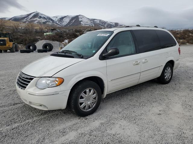 Photo 1 from auction – 2005 CHRYSLER TOWN & COU with VIN 2C8GP64L85R227899