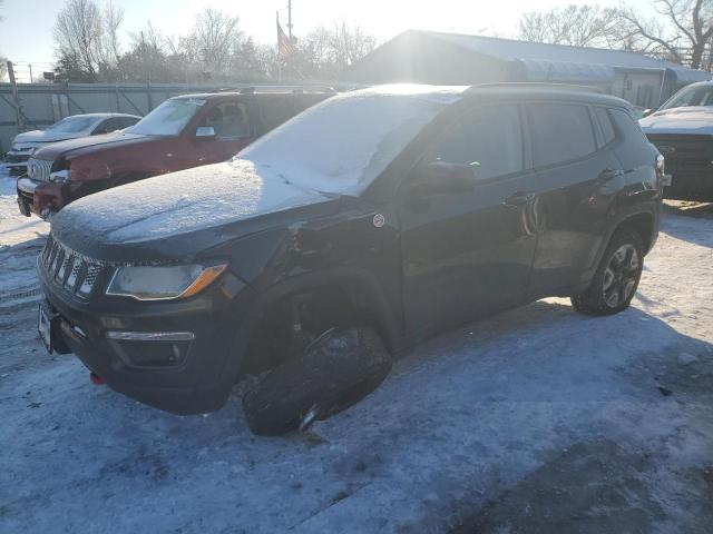JEEP COMPASS TR 2018 with VIN 3C4NJDDB5JT147859 - Photo from auction