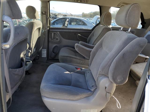 Photo 11 from auction – 2005 TOYOTA SIENNA with VIN 5TDZA23C55S227310