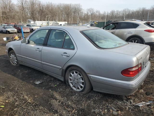 Photo 2 from auction – 2001 MERCEDES-BENZ E 320 4MAT with VIN WDBJF82J61X055258