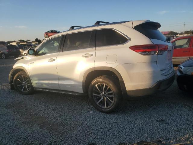 Photo 2 from auction – 2018 TOYOTA HIGHLANDER with VIN 5TDJGRFH8JS042982