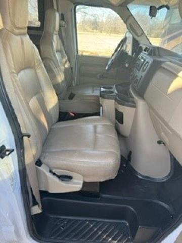 Photo 5 from auction – 2018 FORD ECONOLINE with VIN 1FDXE4FS1JDC21533