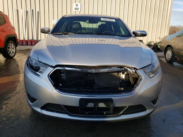 Photo 5 from auction – 2015 FORD TAURUS LIM with VIN 1FAHP2F81FG207610