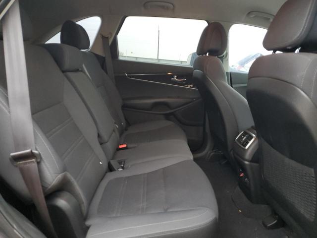 Photo 11 from auction – 2016 KIA SORENTO LX with VIN 5XYPGDA32GG168124