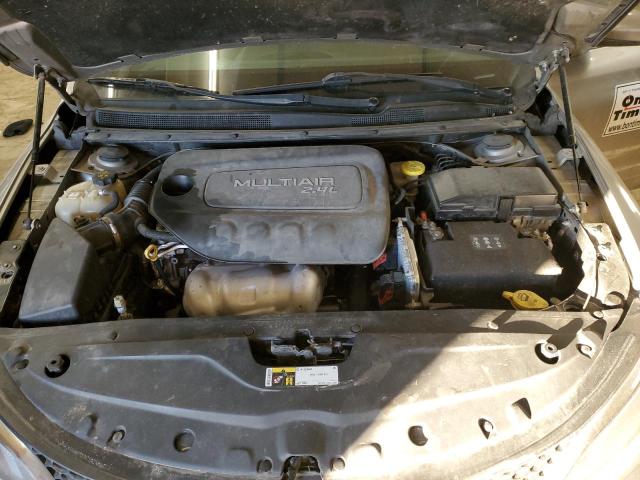 Photo 11 from auction – 2016 CHRYSLER 200 LIMITE with VIN 1C3CCCAB5GN109299