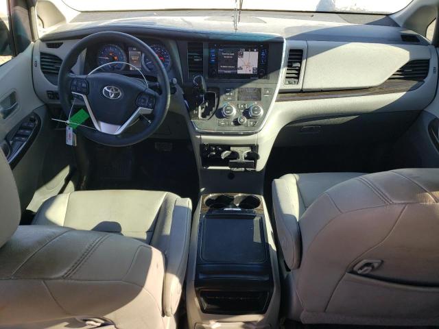 Photo 8 from auction – 2017 TOYOTA SIENNA XLE with VIN 5TDYZ3DC1HS779013