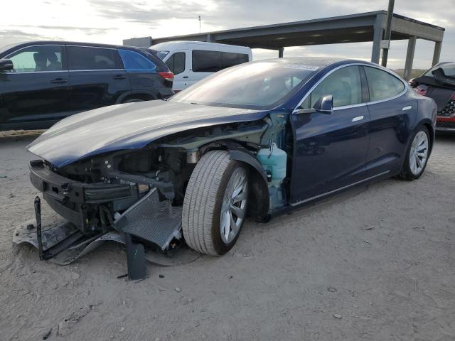 TESLA MODEL S 2018 with VIN 5YJSA1E2XJF268823 - Photo from auction