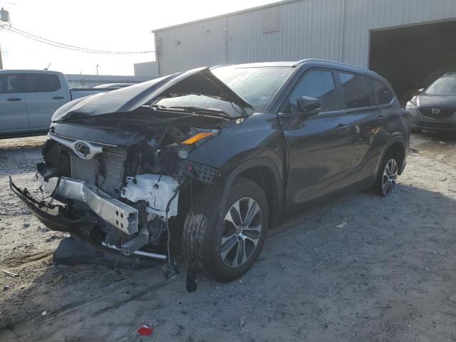 TOYOTA HIGHLANDER 2024 with VIN 5TDKDRAH8RS543886 - Photo from auction