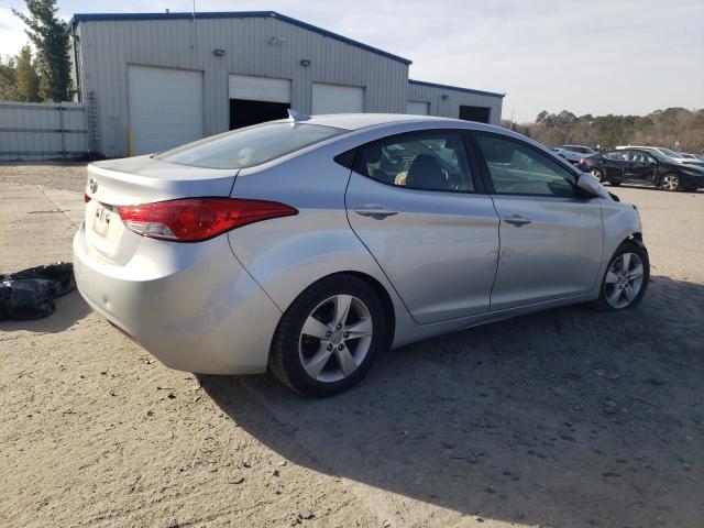 Photo 3 from auction – 2012 HYUNDAI ELANTRA GL with VIN 5NPDH4AE1CH122949