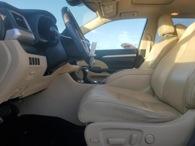 Photo 7 from auction – 2018 TOYOTA HIGHLANDER with VIN 5TDJGRFH8JS042982