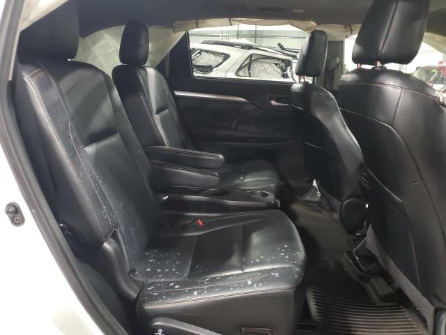 Photo 11 from auction – 2018 TOYOTA HIGHLANDER with VIN 5TDJZRFH2JS527337
