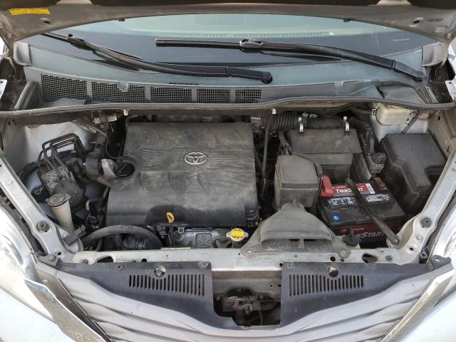Photo 12 from auction – 2011 TOYOTA SIENNA XLE with VIN 5TDYK3DC0BS150399