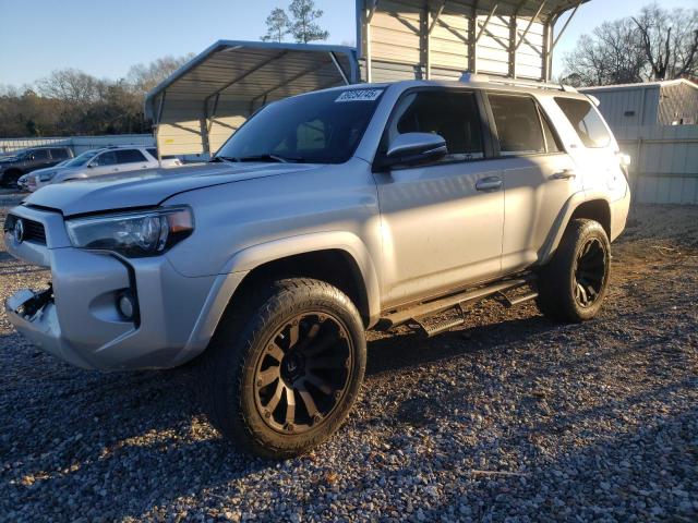 TOYOTA 4RUNNER SR 2017 with VIN JTEZU5JR6H5162778 - Photo from auction
