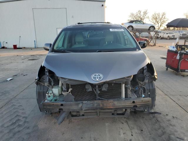Photo 5 from auction – 2011 TOYOTA SIENNA XLE with VIN 5TDYK3DC0BS035270