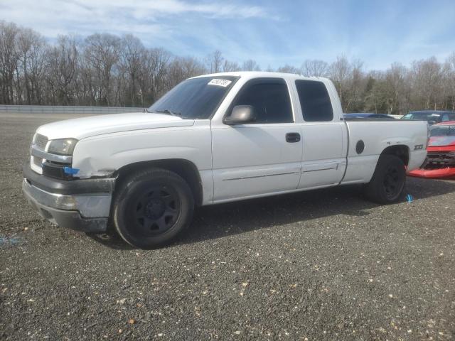 CHEVROLET SILVERADO 2004 with VIN 2GCEC19V441229714 - Photo from auction