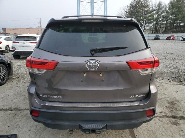 Photo 6 from auction – 2019 TOYOTA HIGHLANDER with VIN 5TDJZRFH6KS621092