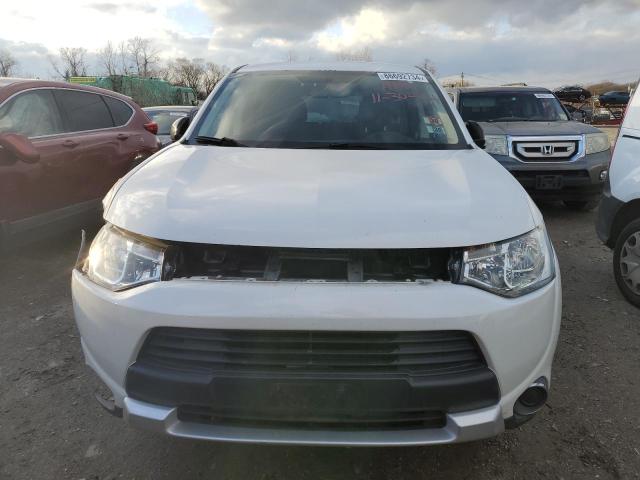 Photo 5 from auction – 2015 MITSUBISHI OUTLANDER with VIN JA4AD2A33FZ002532