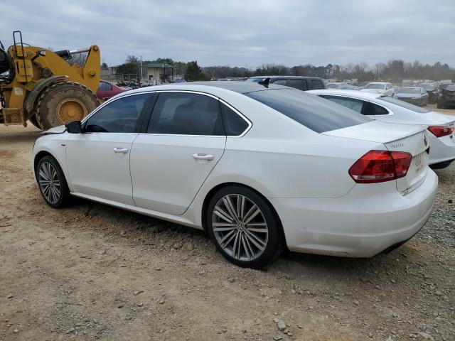 Photo 2 from auction – 2015 VOLKSWAGEN PASSAT SE with VIN 1VWBS7A35FC029647