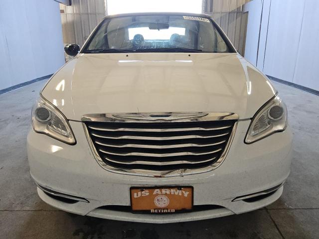 Photo 5 from auction – 2012 CHRYSLER 200 TOURIN with VIN 1C3CCBBG8CN108825