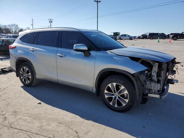 Photo 4 from auction – 2022 TOYOTA HIGHLANDER with VIN 5TDGZRBH1NS594310
