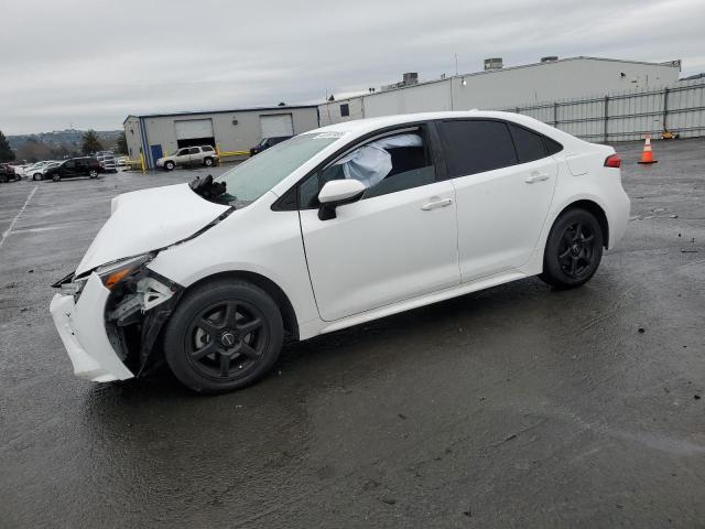 TOYOTA COROLLA LE 2020 with VIN 5YFEPRAEXLP047952 - Photo from auction