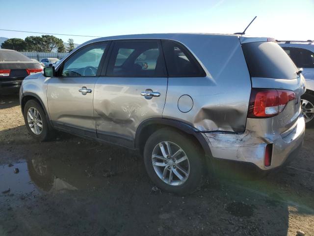Photo 2 from auction – 2015 KIA SORENTO LX with VIN 5XYKT3A64FG595815