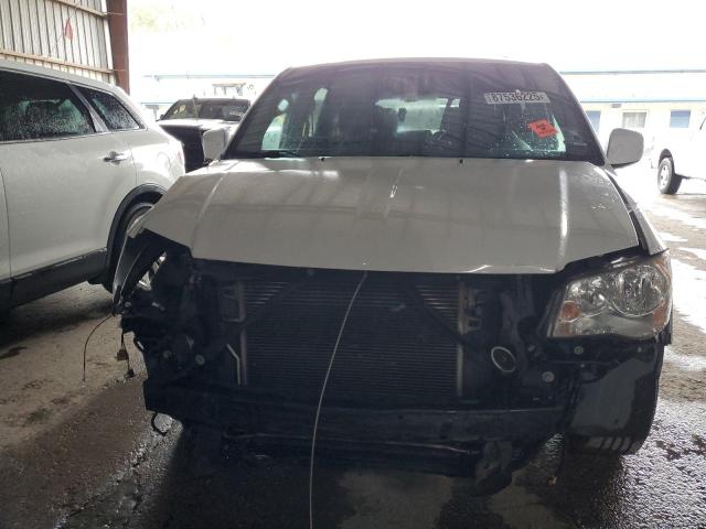 Photo 5 from auction – 2015 CHRYSLER TOWN & COU with VIN 2C4RC1BG6FR589035