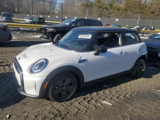 MINI COOPER SE 2024 with VIN WMW13DJ09R2V91901 - Photo from auction