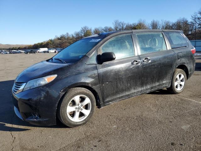 TOYOTA SIENNA 2017 with VIN 5TDZZ3DC2HS859330 - Photo from auction