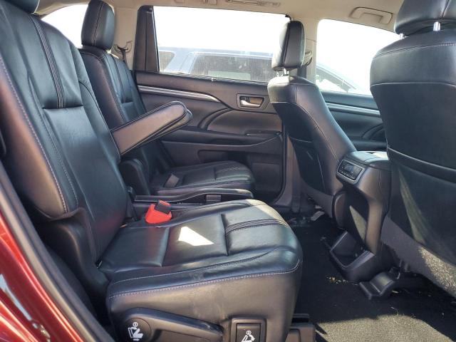 Photo 11 from auction – 2018 TOYOTA HIGHLANDER with VIN 5TDKZRFH8JS535852