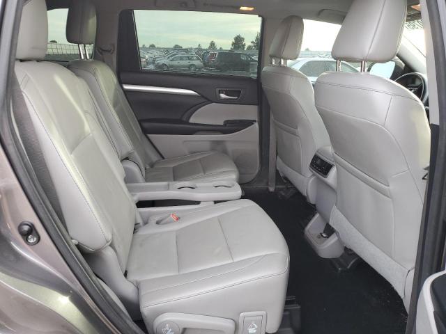 Photo 11 from auction – 2017 TOYOTA HIGHLANDER with VIN 5TDJZRFH7HS428989