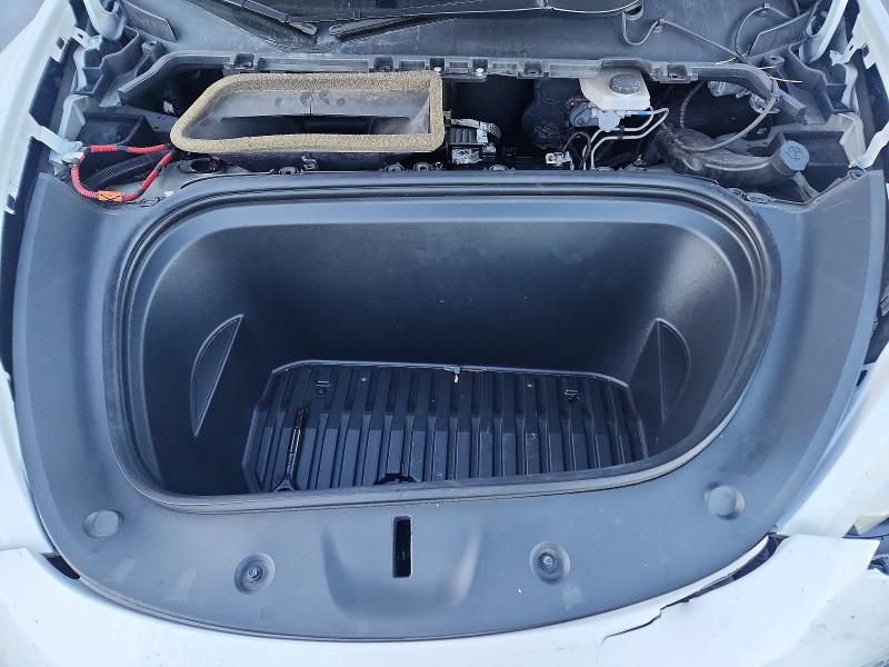 Photo 12 from auction – 2021 TESLA MODEL Y with VIN 5YJYGDEE9MF074907