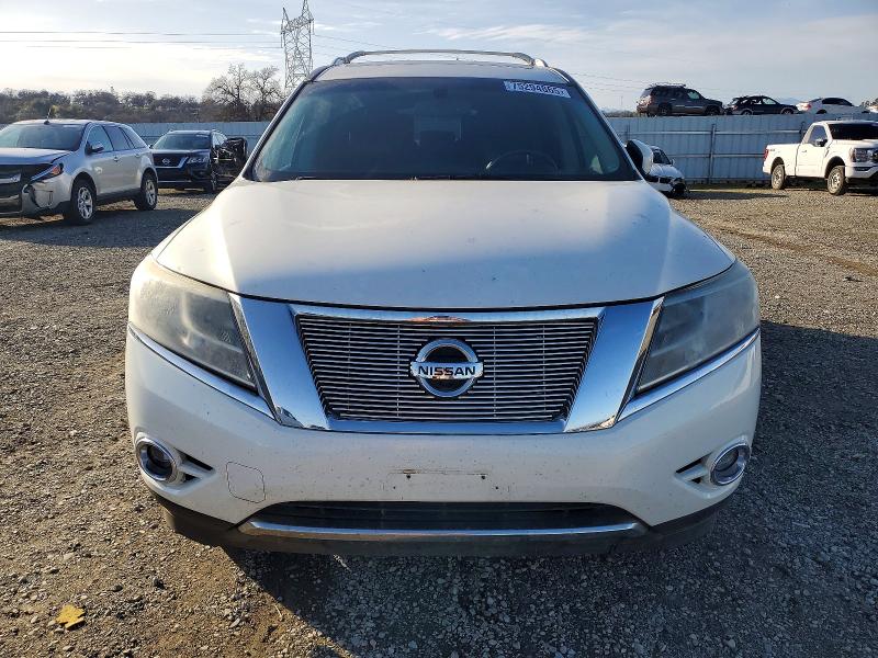 Photo 5 from auction – 2014 NISSAN PATHFINDER with VIN 5N1AR2MN3EC606177