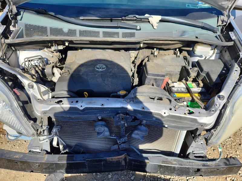 Photo 12 from auction – 2012 TOYOTA SIENNA with VIN 5TDKK3DC7CS210346