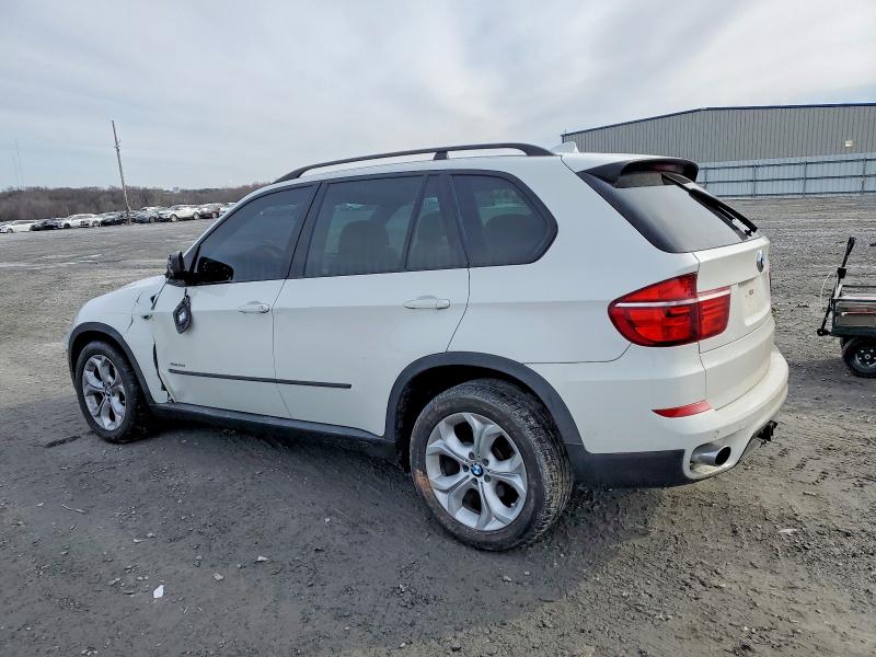 Photo 2 from auction – 2013 BMW X5 XDRIVE3 with VIN 5UXZW0C55D0B91791