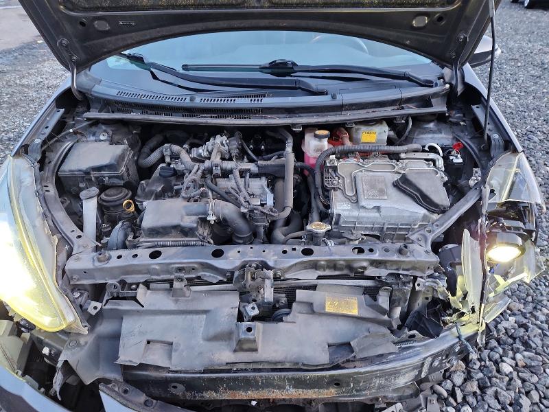 Photo 11 from auction – 2015 TOYOTA PRIUS C with VIN JTDKDTB31F1090381
