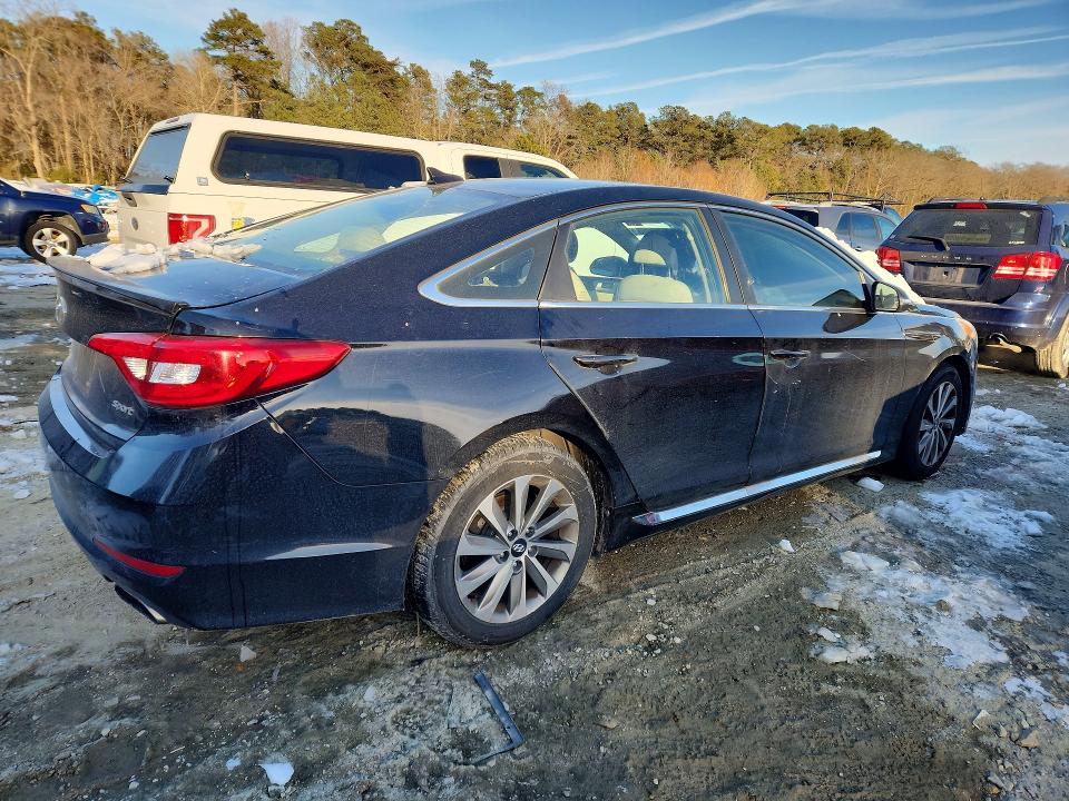 Photo 3 from auction – 2015 HYUNDAI SONATA SPO with VIN 5NPE34AF3FH106378
