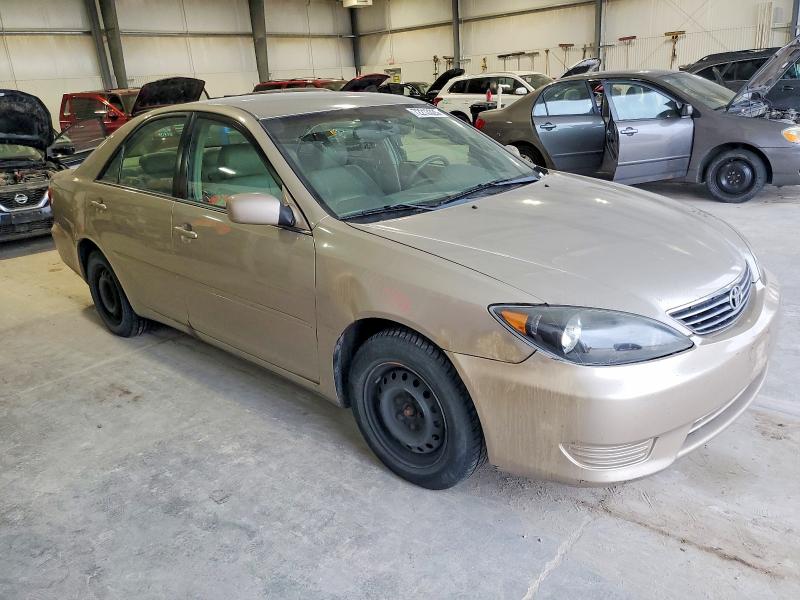 Photo 4 from auction – 2005 TOYOTA CAMRY LE with VIN 4T1BE32K25U052185