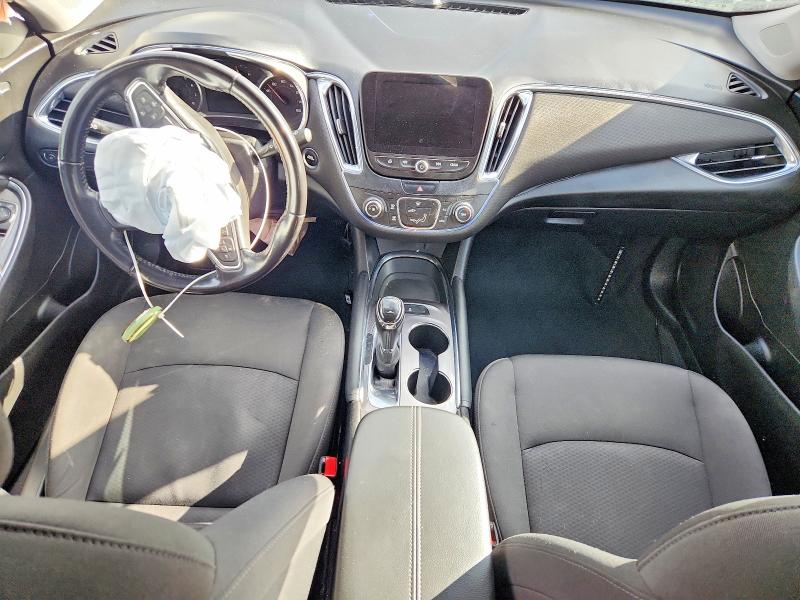 Photo 8 from auction – 2018 CHEVROLET MALIBU LT with VIN 1G1ZD5ST5JF279131